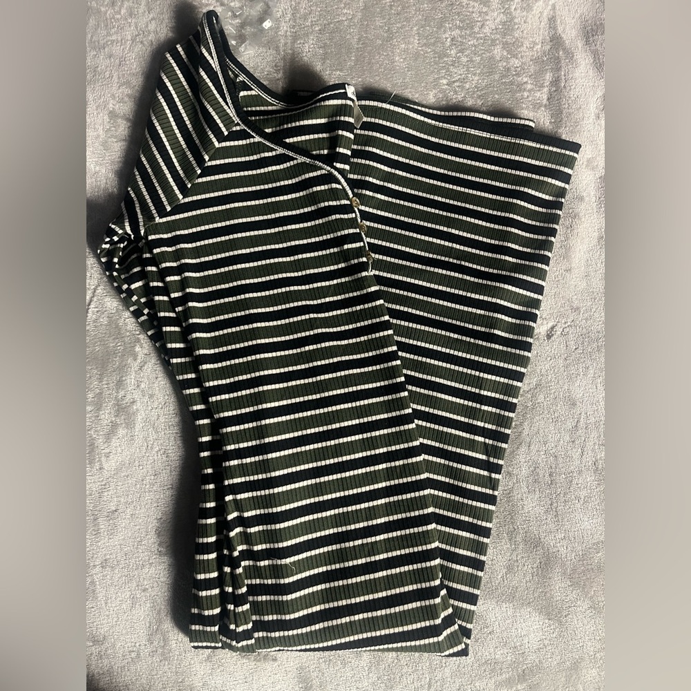 Striped Button-Up Top - Picture 5 of 5